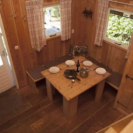 Houtlodge | 18 Personen *